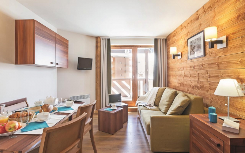 Le-Machu_Pichu_LivingRoom