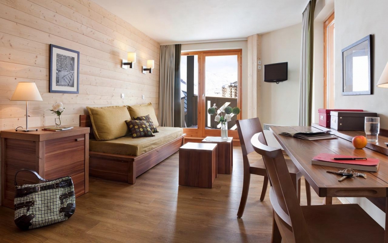 Le-Machu_Pichu_LivingRoom3