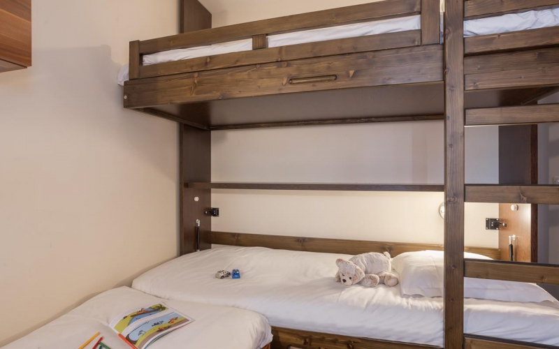 Le-Machu_Pichu_bedroom